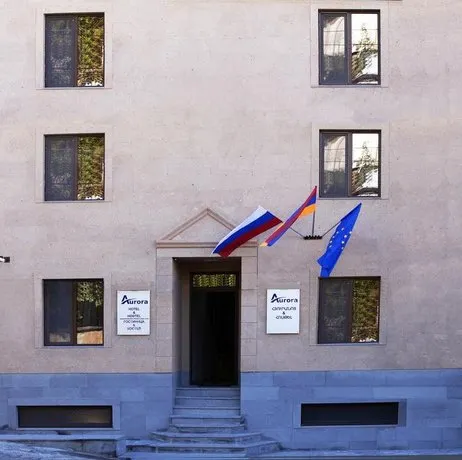 Aurora Hotel & Hostel - Image 1