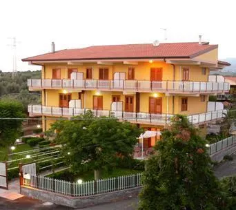 Hotel Il Conte Dell'Etna - Image 1