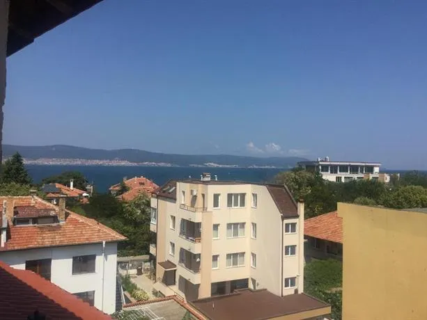 Rooms Rakovski - Image 1
