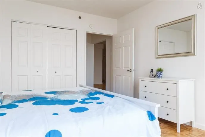 East Hampton - Image 1