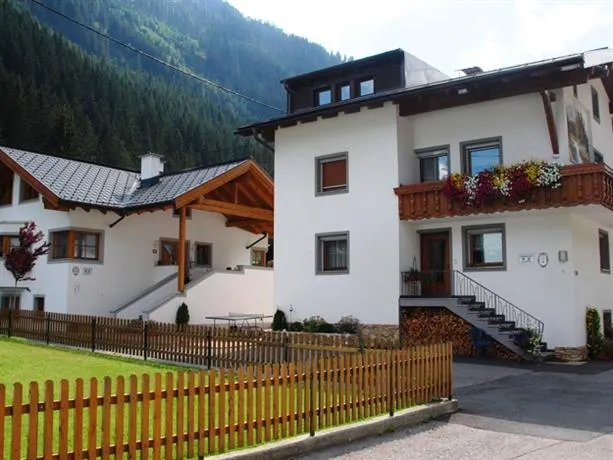 Chalet Paznaun - Image 1