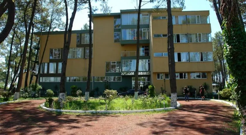 Andamati Hotel - Image 1