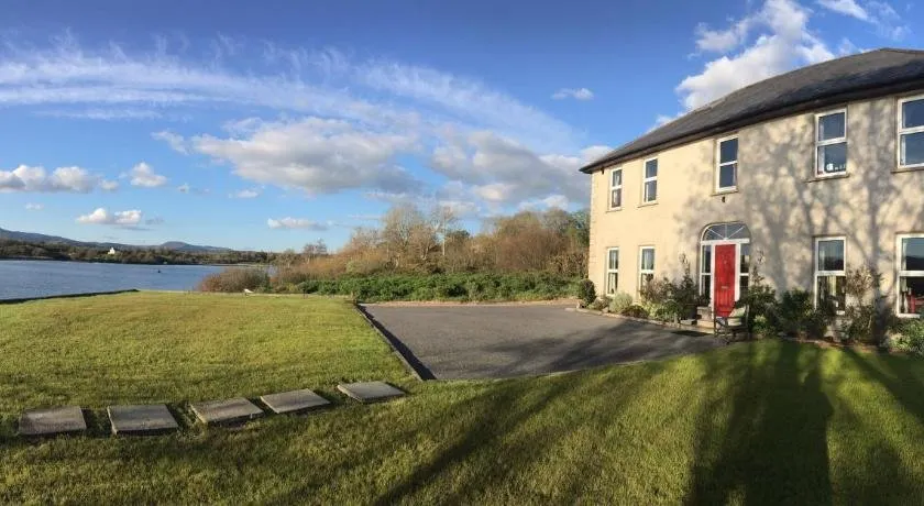 Lakehouse - Image 1