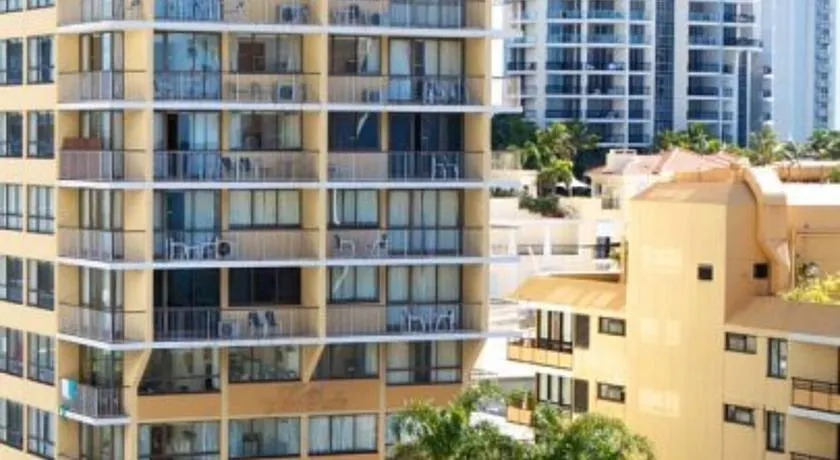 Promenade Apartments Gold Coast - Image 1