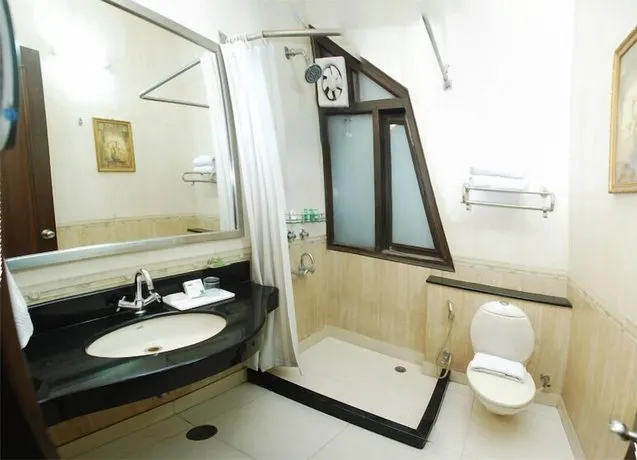 Hotel Royal Castle - Image 1