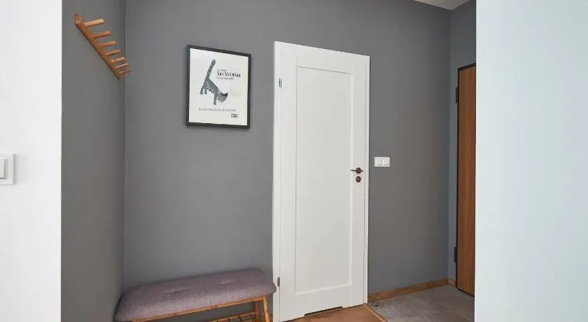 Modern Apartment in Warsaw - Image 1