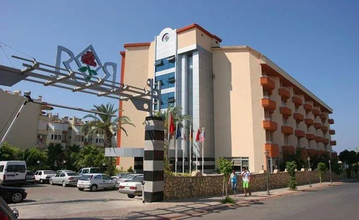 Raina Beach Hotel - Image 1