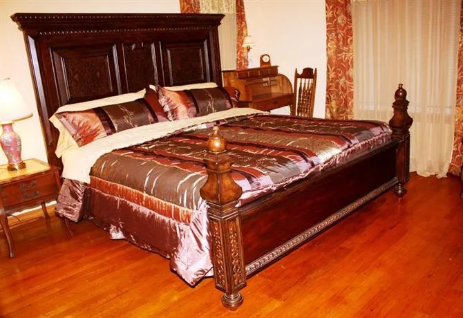 Alla's Historical Bed & Breakfast, Spa and Cabana - Image 1