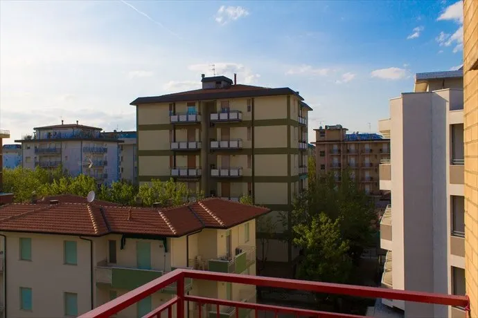 Hotel Ile de France Cesenatico - Image 1