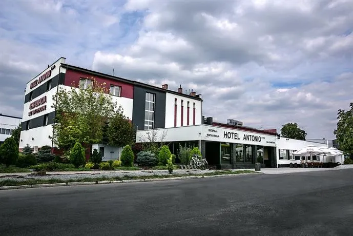 Hotel Antonio - Image 1