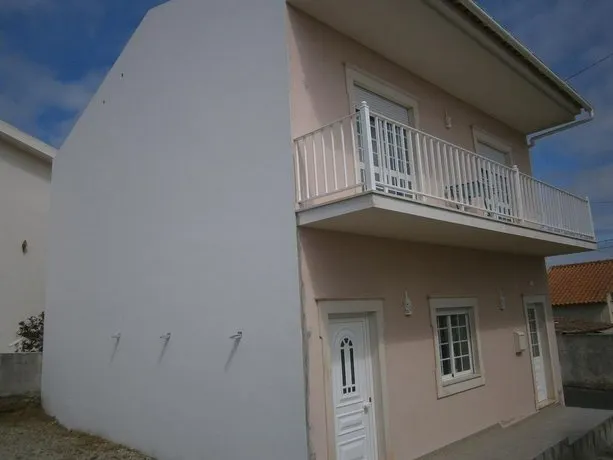 Pipo People House - Image 1