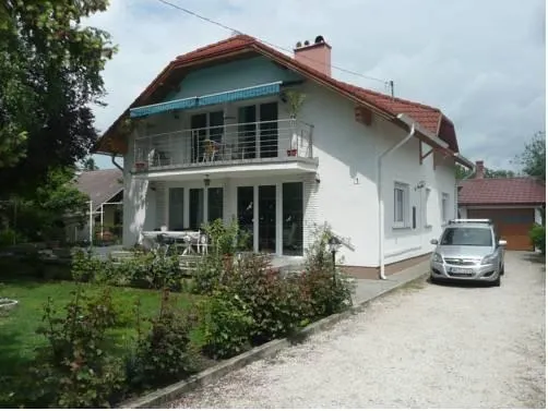 Márta Villa - Image 1