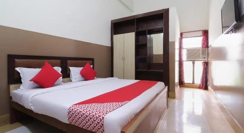 OYO 62108 Parinay Guest House - Image 1