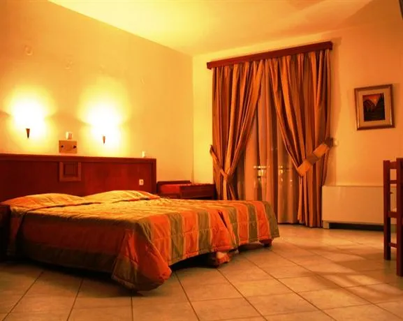 Mike Hotel & Apartments - Image 1