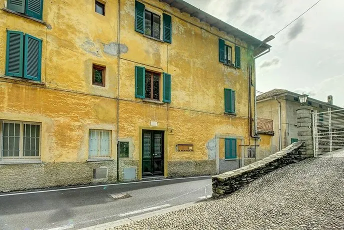 Ca Sbrisiga in Moltrasio - Image 1