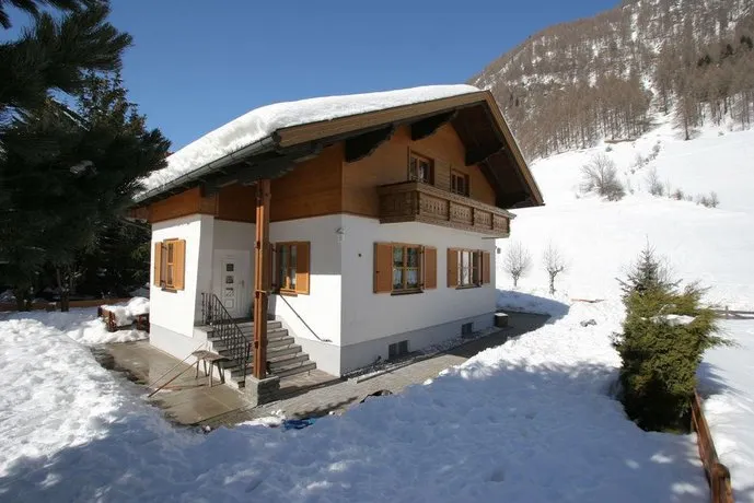 Holiday Home in Rennweg near Ski Slopes - Image 1