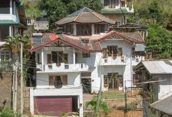 Kandy Grand Paradise - Image 1