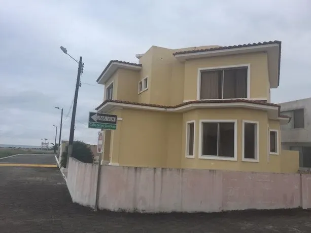 Casa Coral Atacames - Image 1