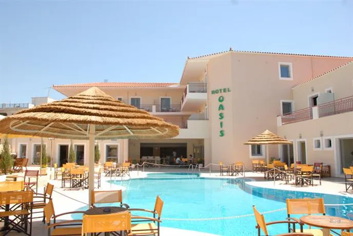 Oasis Hotel - Image 1