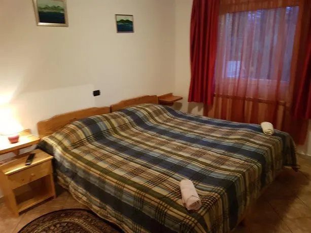 Rooms And Restaurant Ive - Image 1