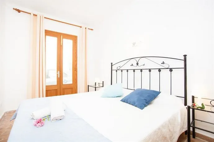 Es Faro - Image 1
