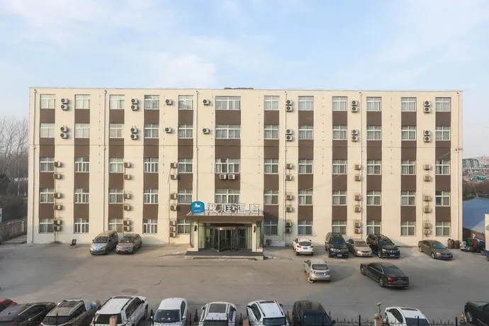 Hanting Express Ji'Nan Yaoqiang International Airport - Image 1