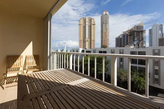 2BR-2BA with Pool Gym Beach Marbella Tower - Image 1