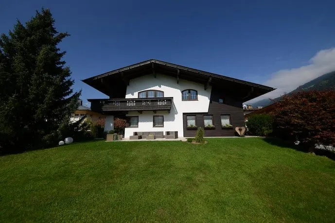 Golf & Ski Residenz Zillertal - Image 1