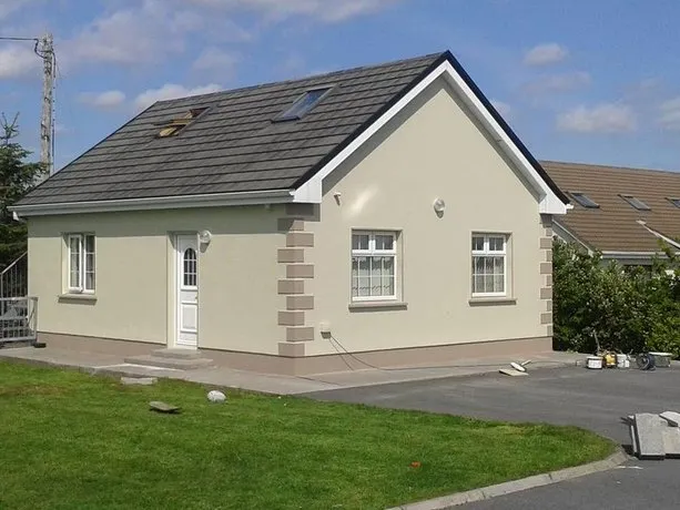 Inverin Cottage - Image 1