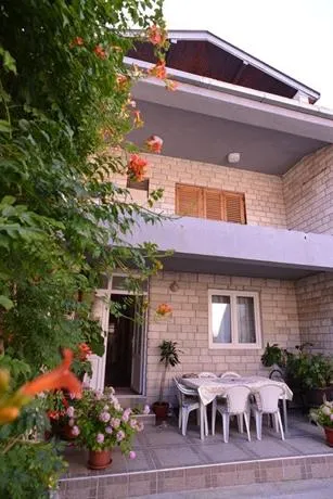 Eni Hostel - Image 1