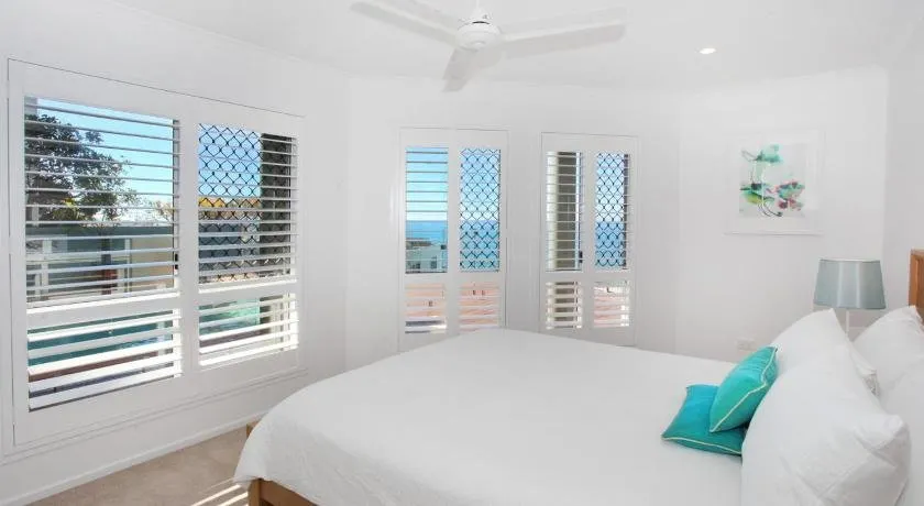10 Mona Vista Crt Coolum Beach Views Wifi Pet Friendly - Image 1