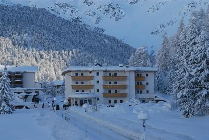 Hotel Bambi am Park - Image 1