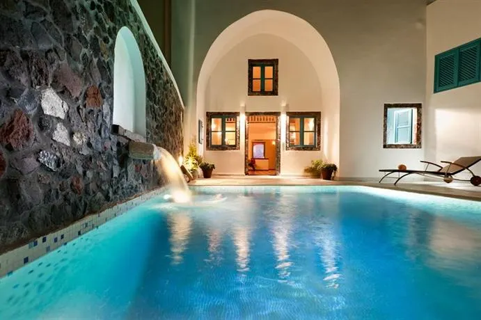 Santorini Luxury Villas - Image 1
