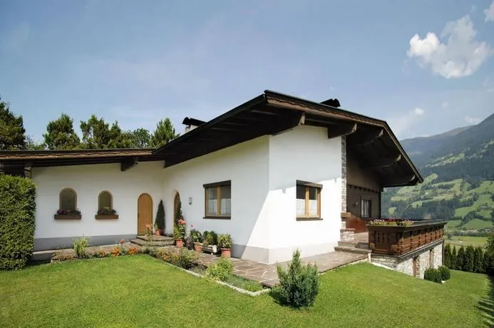 Kosis Landhaus - Image 1