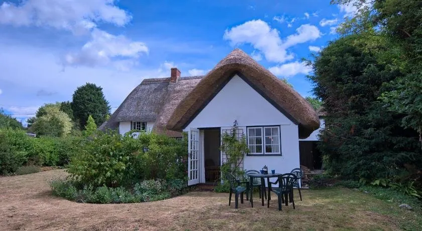 Stable Cottage - Image 1