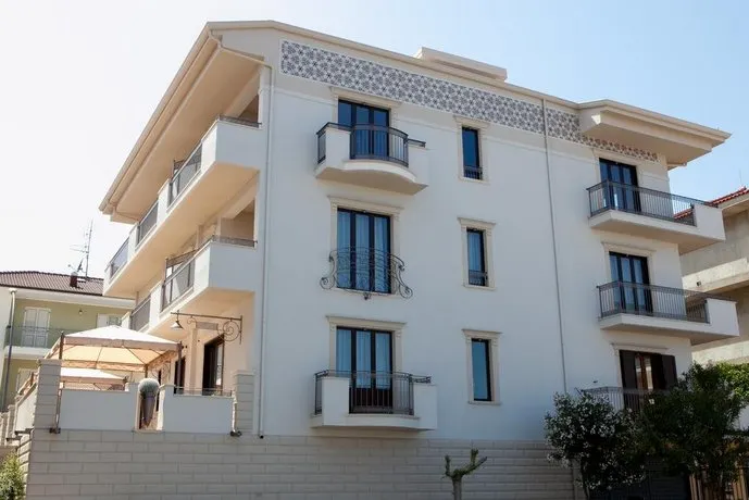 Del Gaudio Guesthouse - Image 1