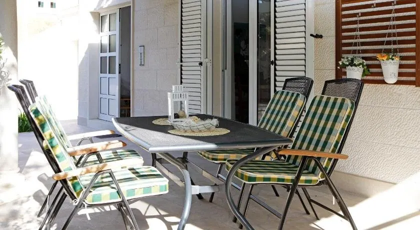Apartments Villa Adria Bol - Image 1