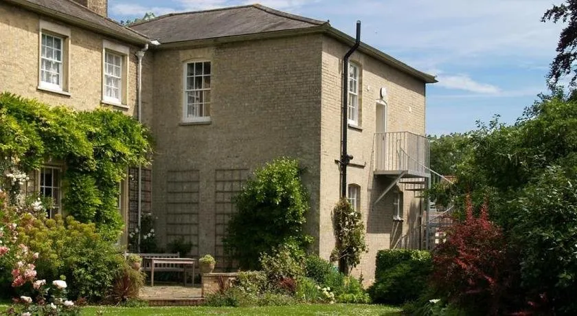 Garden View - Image 1