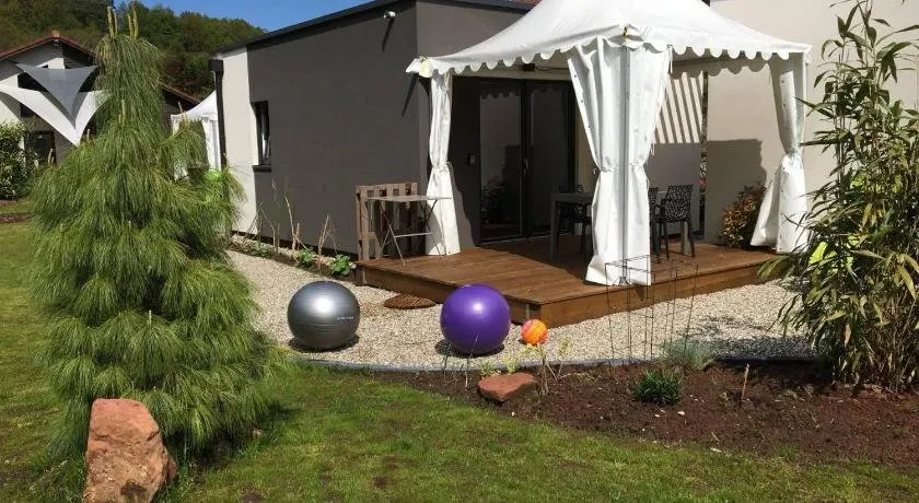 MAISON STARLETTE - Image 1