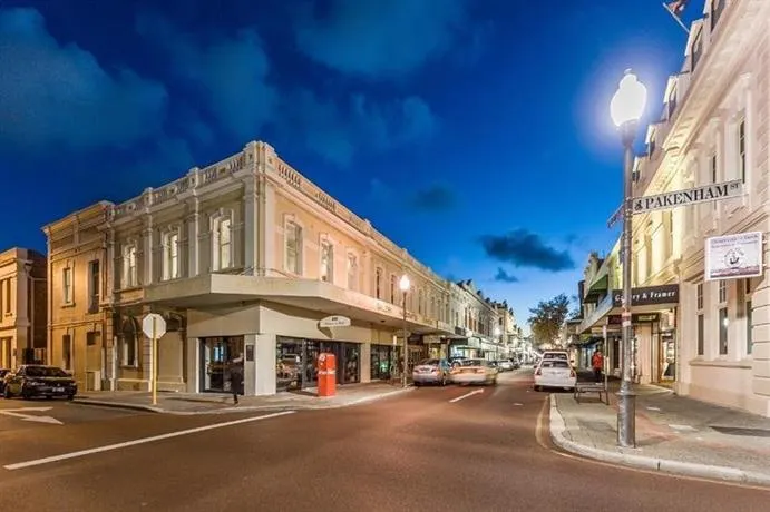 The Pakenham - Image 1