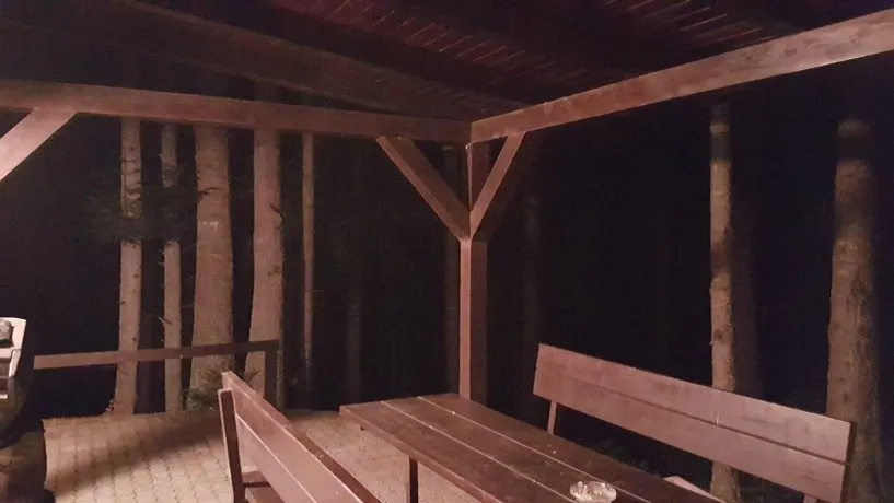 Krpácovo, Nízke Tatry - chata na kraji lesa - Image 1
