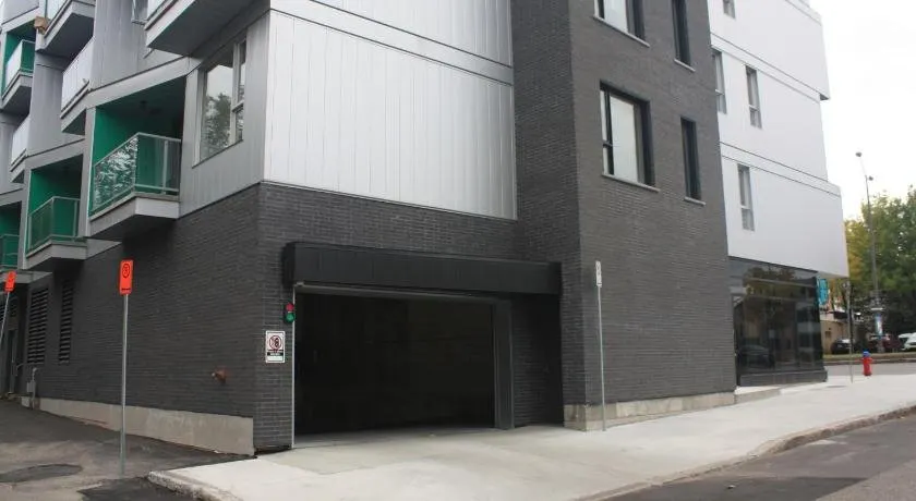 Le Kameleon 318 interieur parking rooftop terrace gym - Image 1