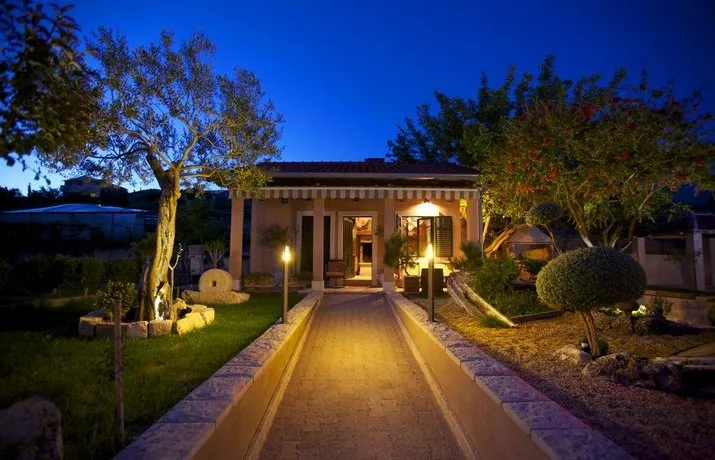 Villa Nada Podstrana - Image 1