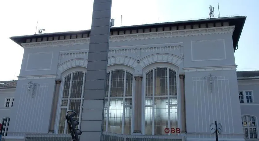 Apartment am Bahnhof - Image 1
