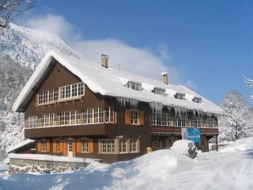 Mountain Hostel - Image 1