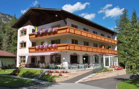 Hotel Garni Waldhof - Image 1