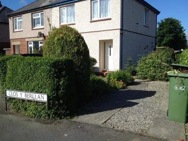 Rhuddlan House - Image 1