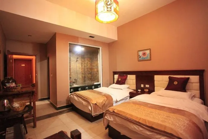 Yuehao Business Hotel - Image 1