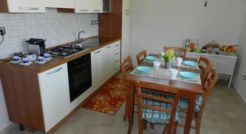 Rainbow Holiday Home - Image 1