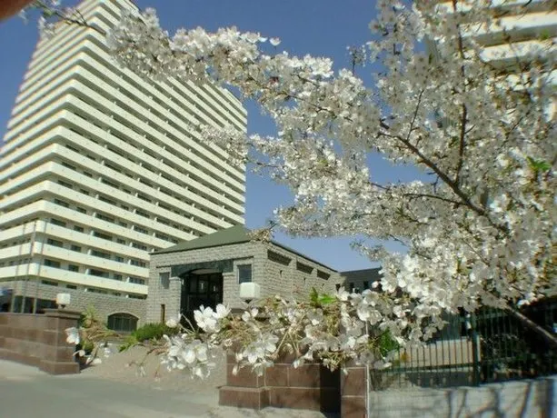 Longtou Hotel - Image 1